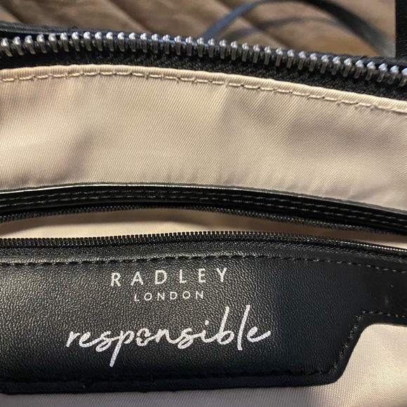 Radley London Resort Finsbury Black Quilted Handbag with 2 straps - Picture 6 of 15